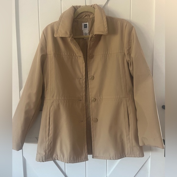GAP Raincoat - Picture 2 of 9